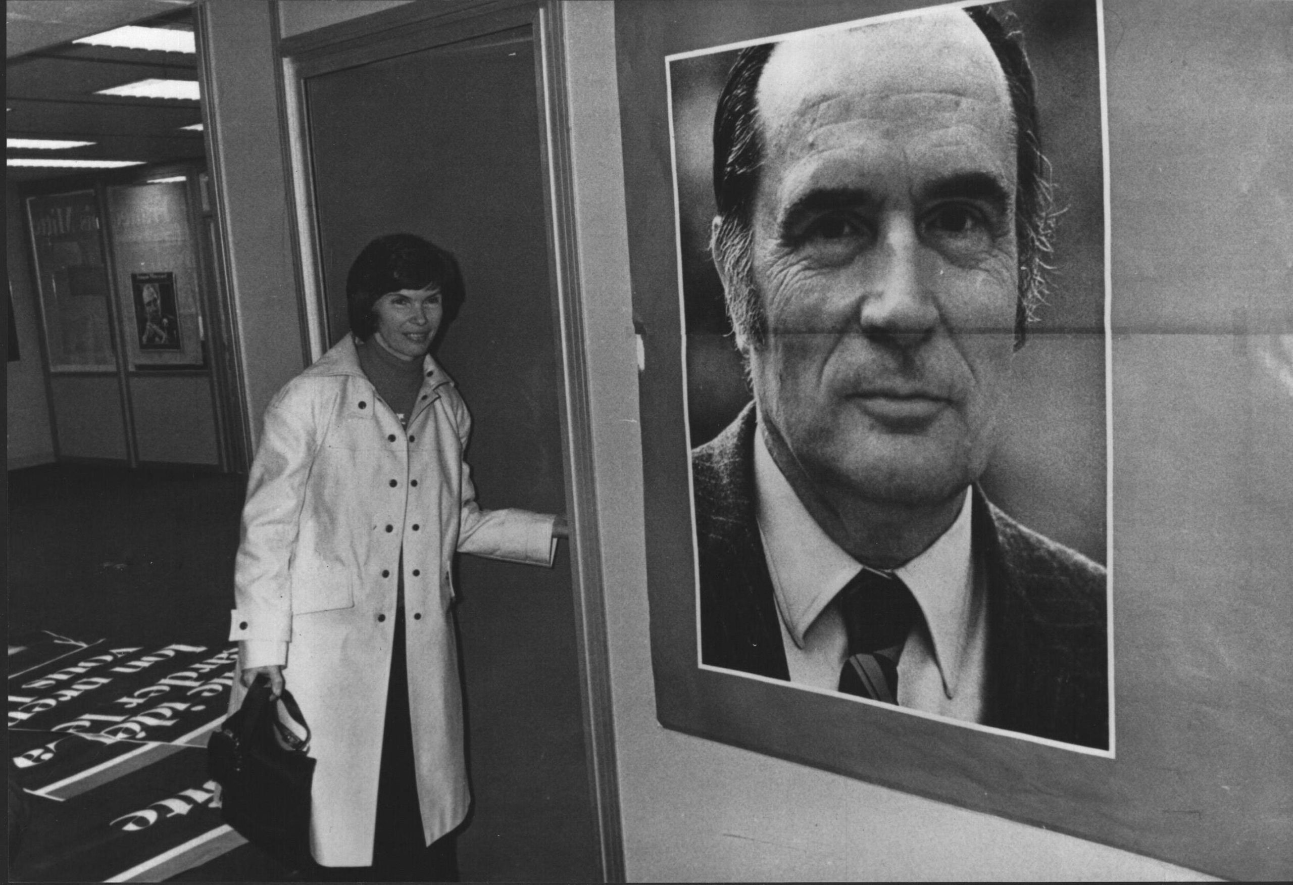 Danielle Mitterrand lors de la campagne présidentielle de 1974,