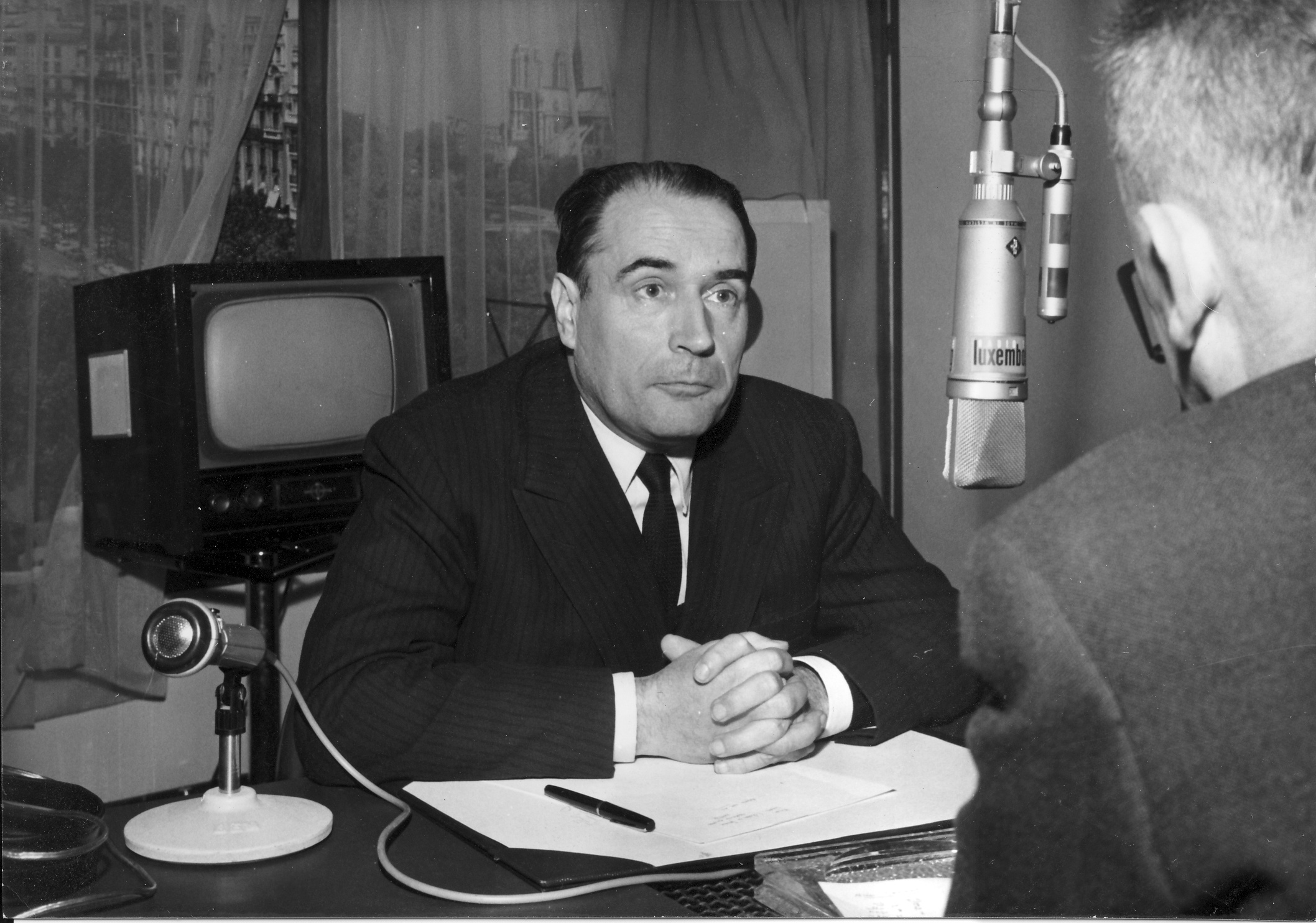 François Mitterrand au micro de Radio Luxembourg