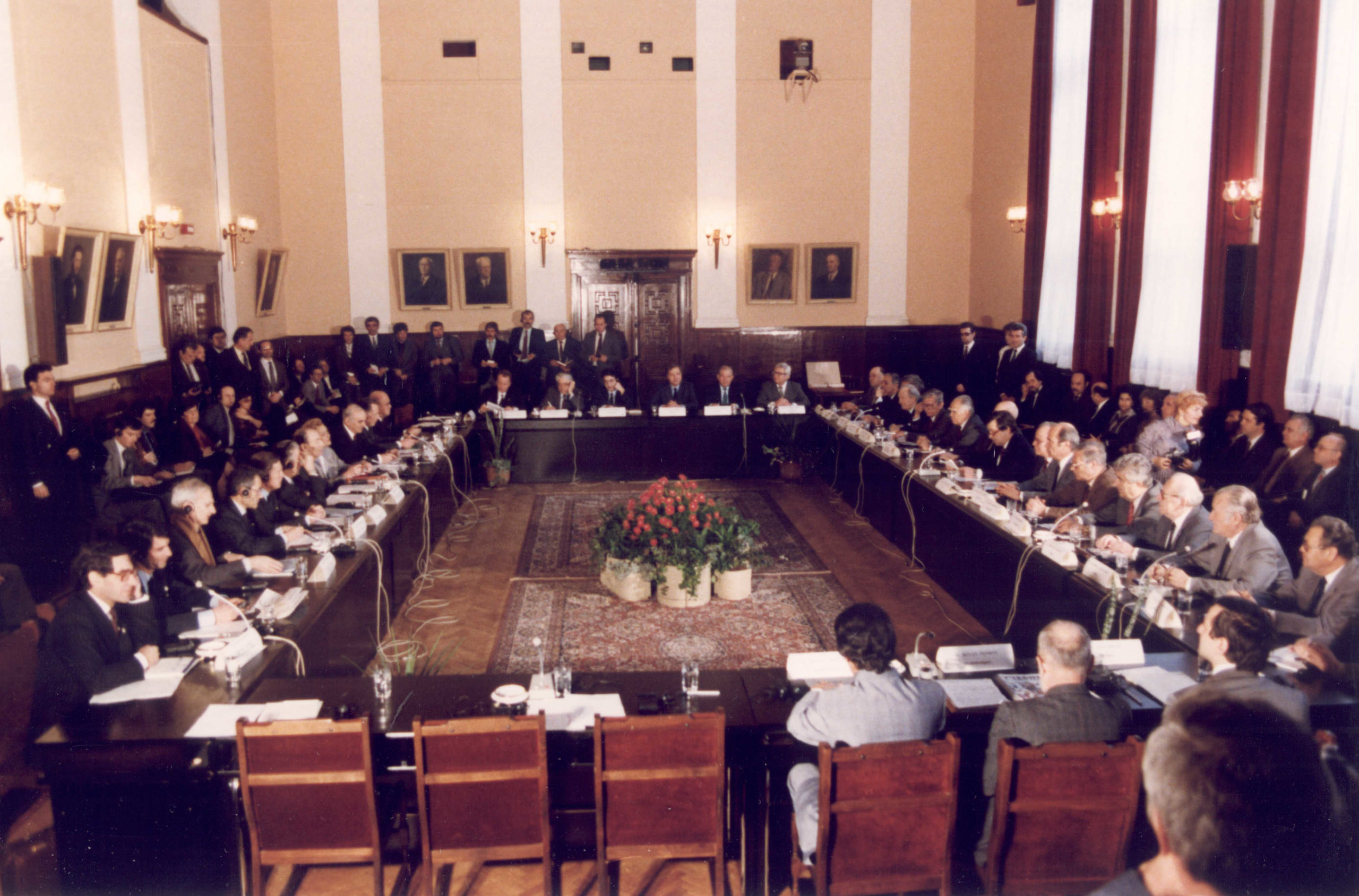 Table ronde à l'Académie des Sciences