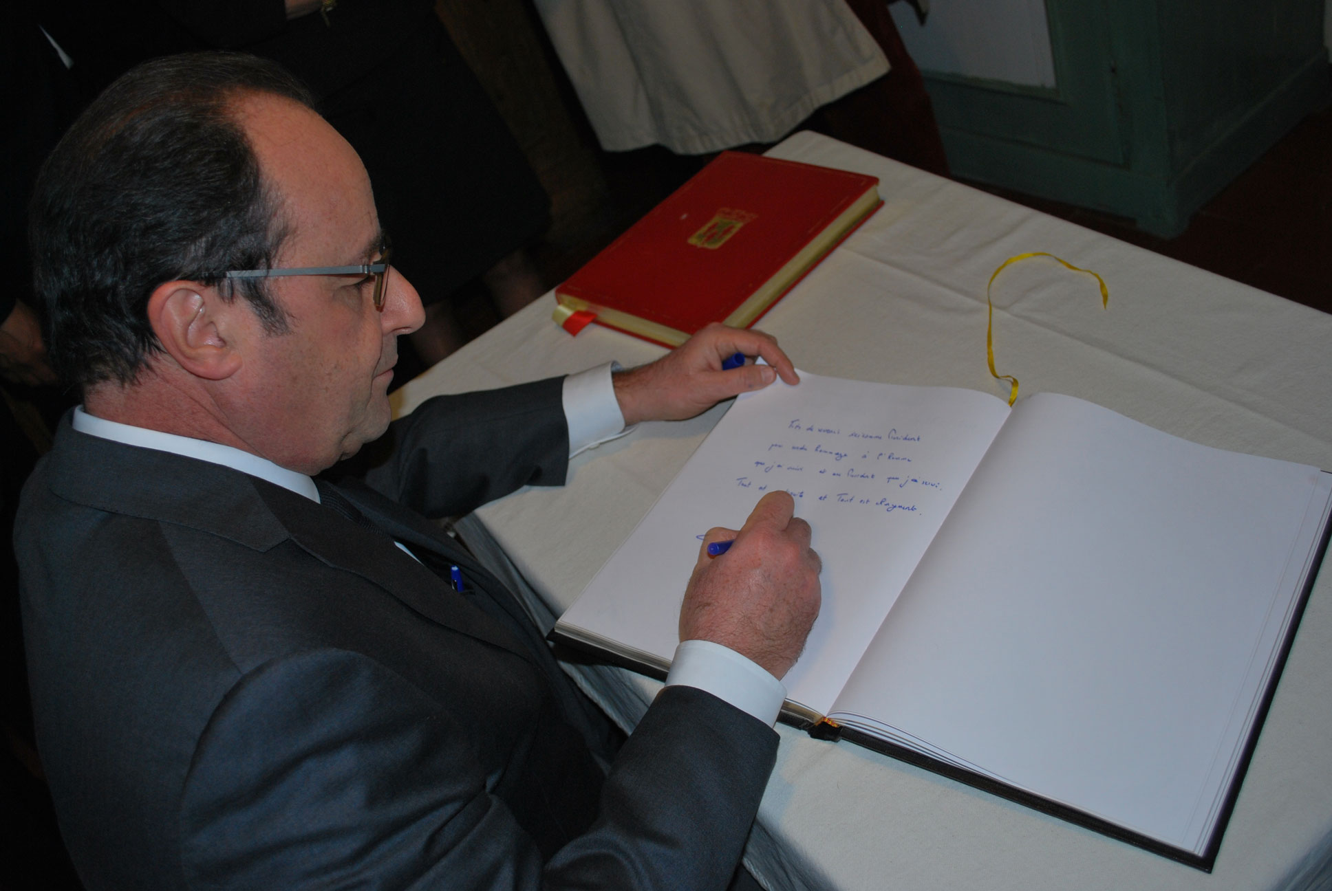 Le Président François Hollande Le Président François Hollande