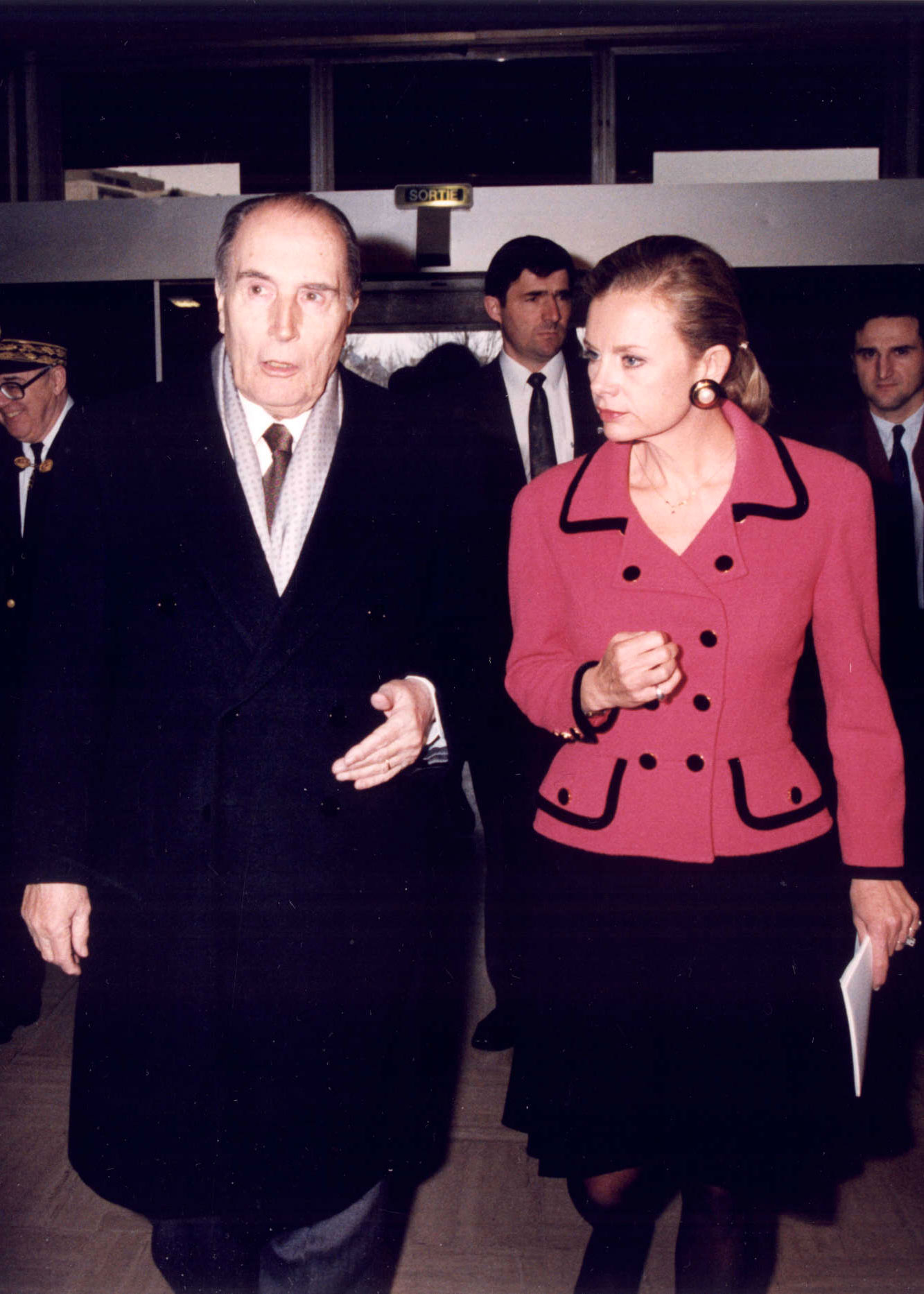 Le Président François Mitterrand & Elisabeth Guigou,