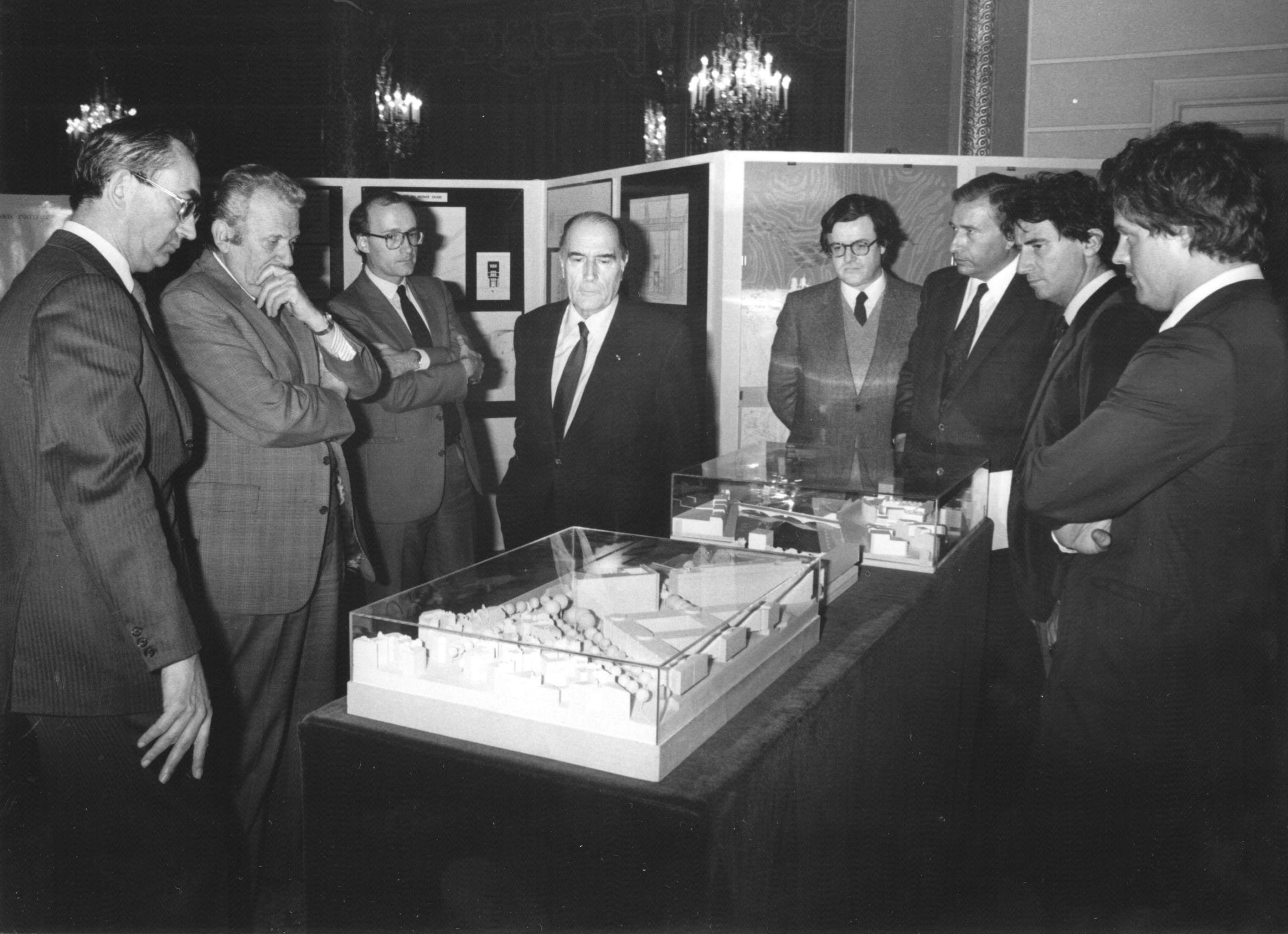 Présentation des maquettes de l'Institut du Monde Arabe