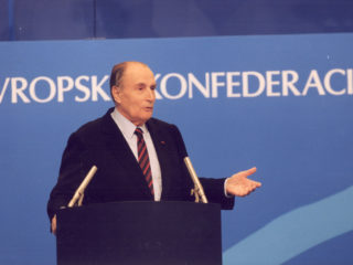 19910614-7221-646-000001.jpg