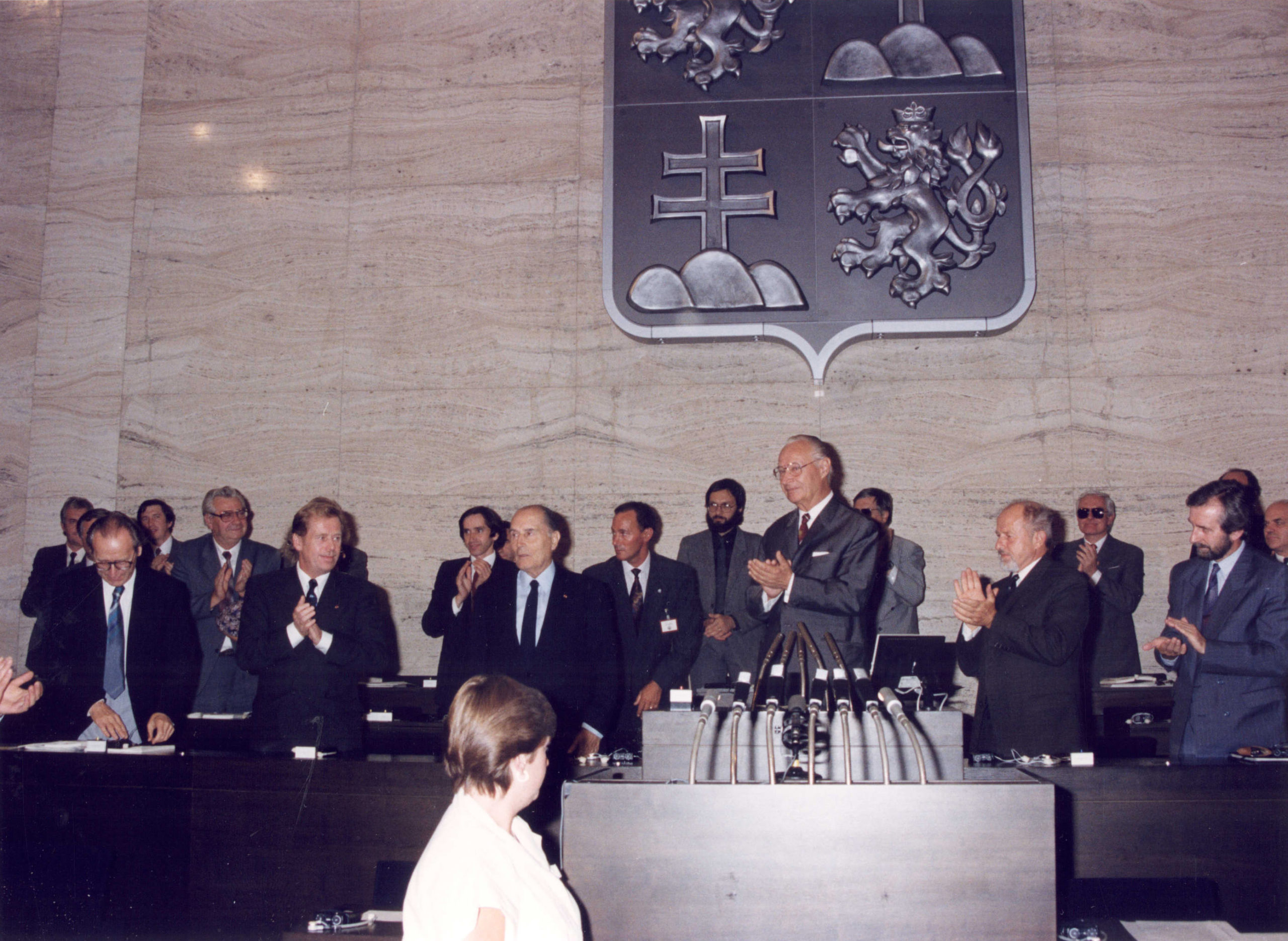 Allocution du président de la République à la séance solennelle de l'Assemblée fédérale tchécoslovaque